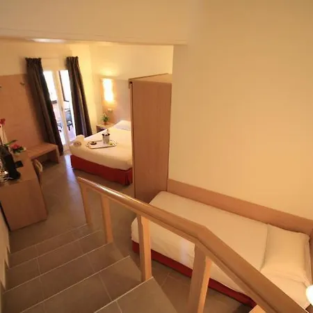 Hotel Eden Park Serriera (Corsica)